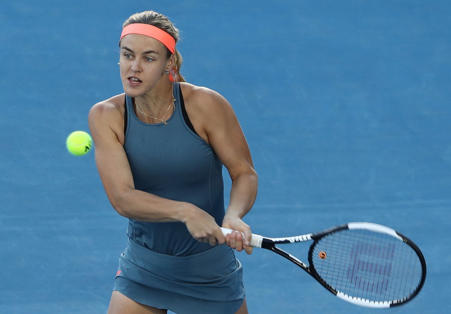 Schmiedlova's resurgence continues | Hobart International Tennis